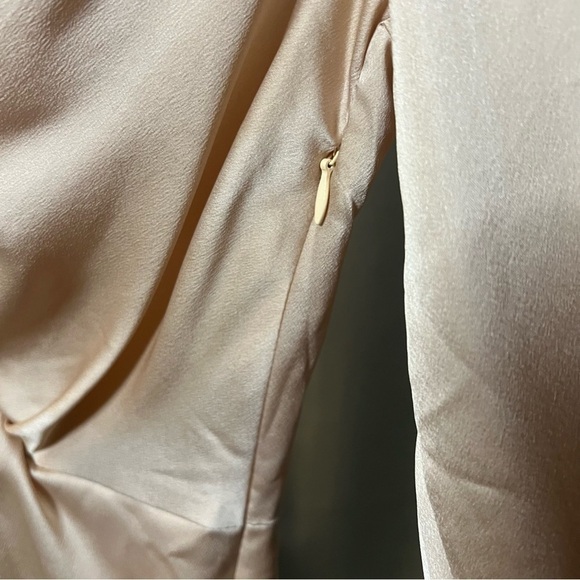 Missguided Petite Plunge Twist Front Shift Metallic Champagne Dress 4 - Picture 7 of 9